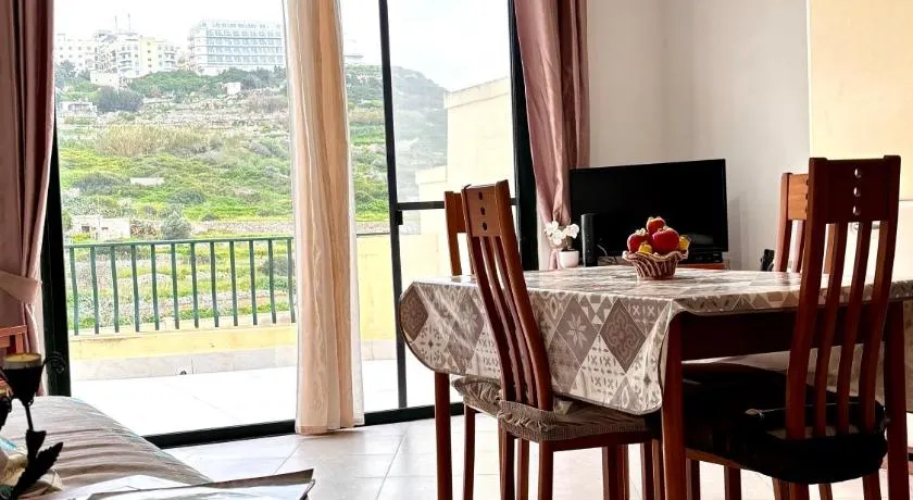 Mellieha Seaside Apartment - Image 1