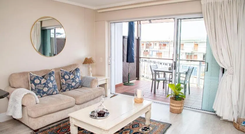 Waterfront - Knysna Quays Accommodation- Family Apartments - Image 1