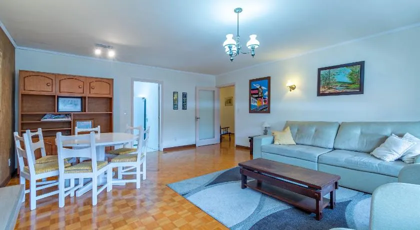 Amplo e Central Apartamento 3 Quartos - Image 1