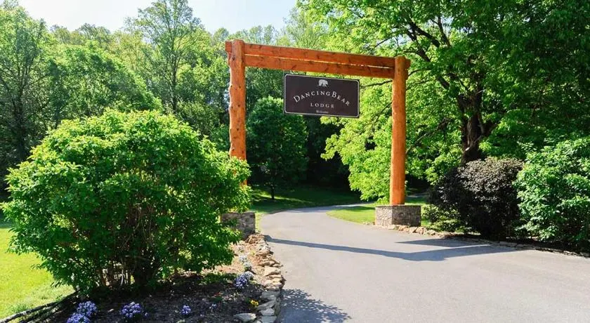 Dancing Bear Lodge - Image 1