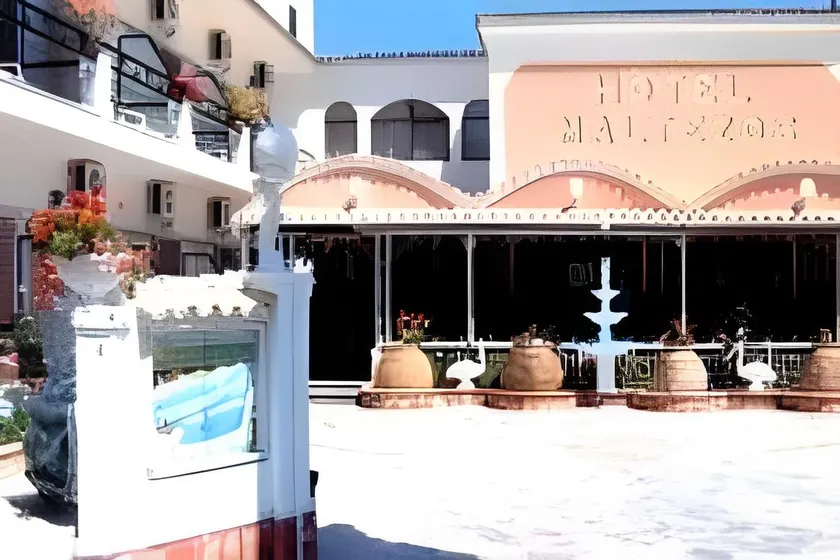 Maltezos Hotel - Image 1