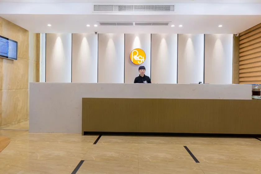 Ruisite Hotel (Yongqiang Avenue Branch, Longwan Airport, Wenzhou) - Image 1