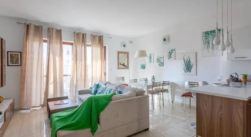 Gianni Holiday Home - Image 1