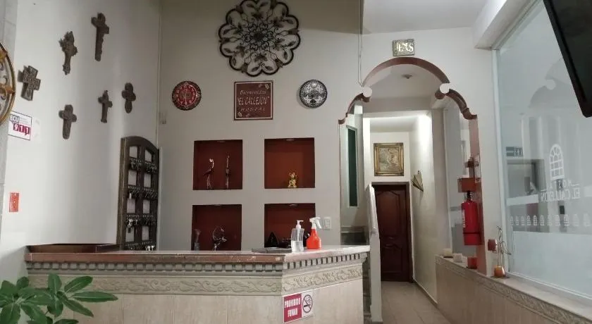Hostal EL CALLEJÓN - Image 1