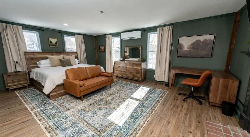 The Inn at Fireside Tavern Sherborn - Image 1