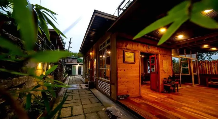 The Little Paradise - Image 1