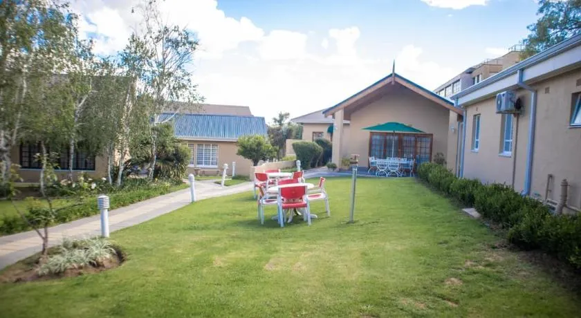 Lancers Inn Hotel - Image 1