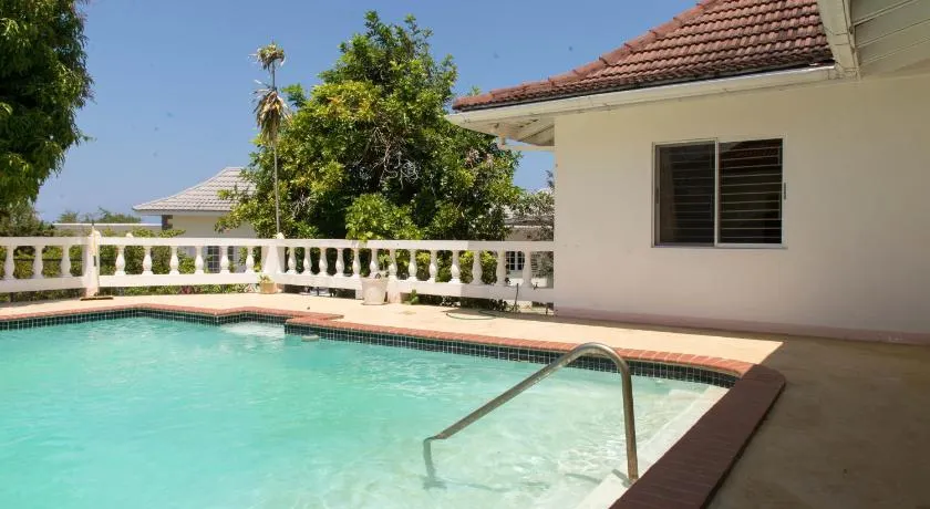 Gemini Villa - Image 1