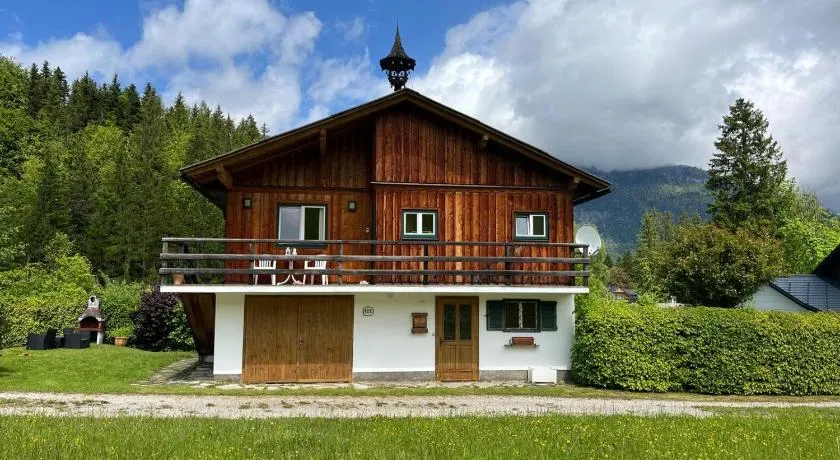 HIASN Haus - Image 1