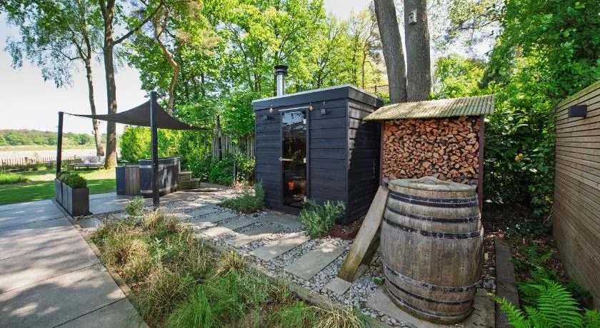 86, Bed & Outdoor Wellness - Sauna, Hottub, Icebath & Outdoor Shower included! - Image 1