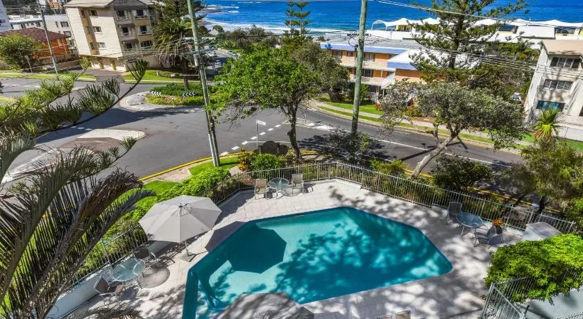 Gena Apartments Unit 15 Kings Beach QLD - Image 1