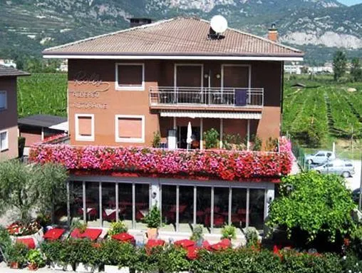 Rolly - Rooms & Restaurant - Image 1
