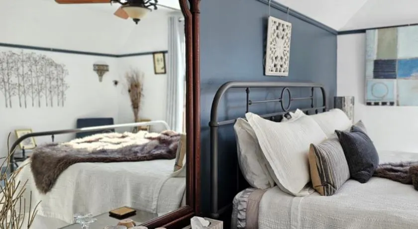 The Walnut Grove BnB - Image 1