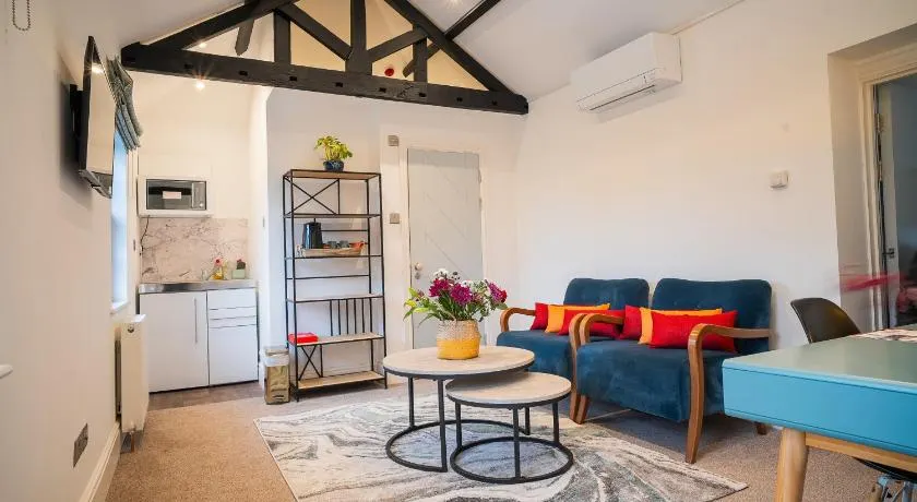 Highway Cottage - Mickleham - Image 1