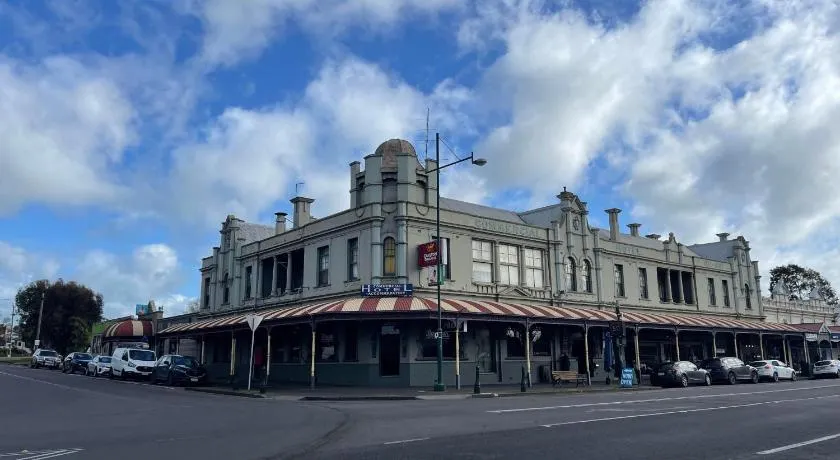 Commercial Hotel Camperdown - Image 1