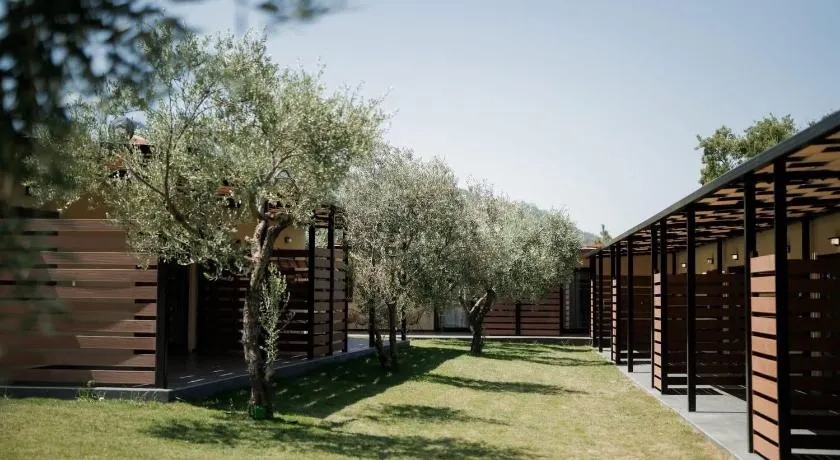 Meraki luxury bungalows - Image 1