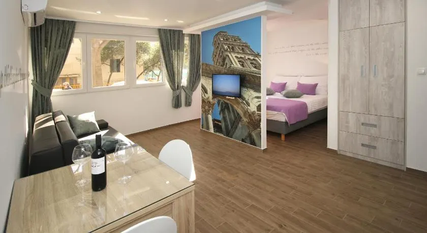 Studio Apartments 4 You in Split - Image 1