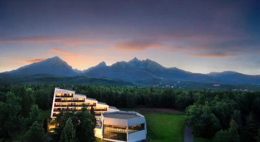 Hotel Academia - Image 1