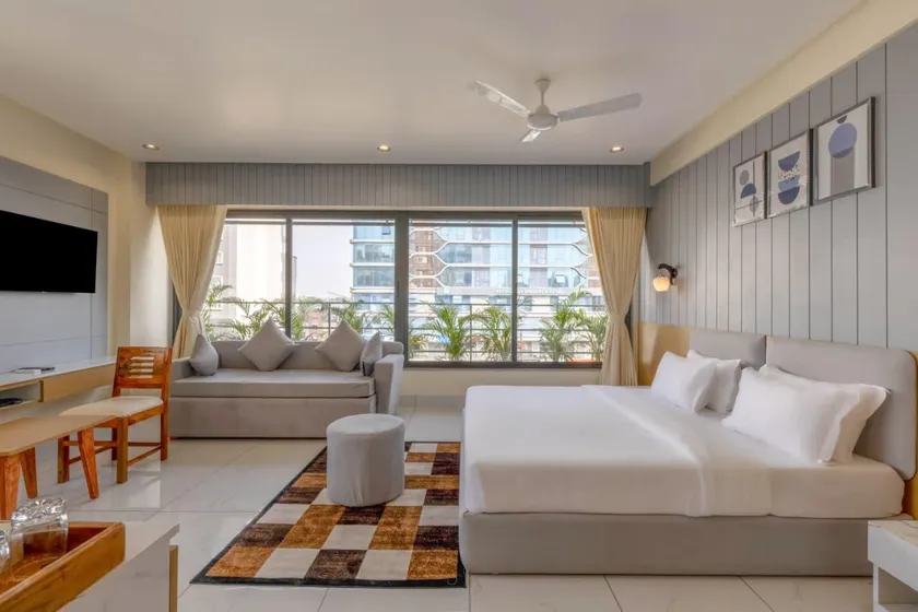 hotel monville akota - Image 1