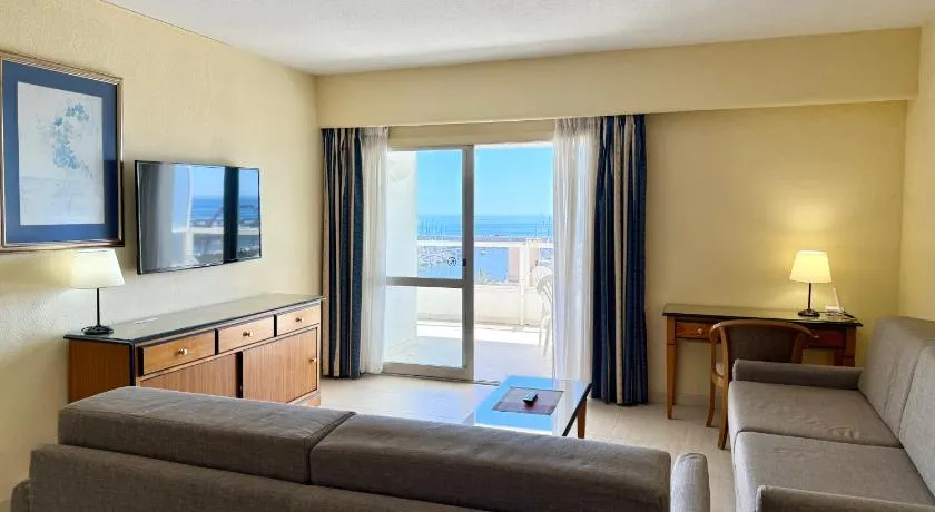 Apartment PYR - Image 1