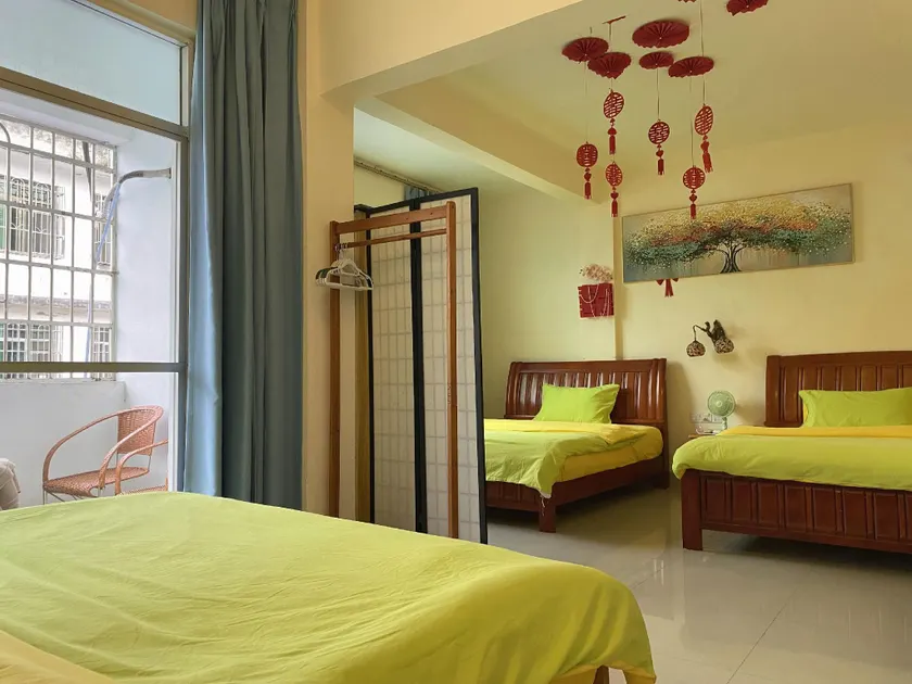 Deep in the Clouds, Pottery Theme Inn (Danxia Mountain Scenic Area Branch) - Image 1