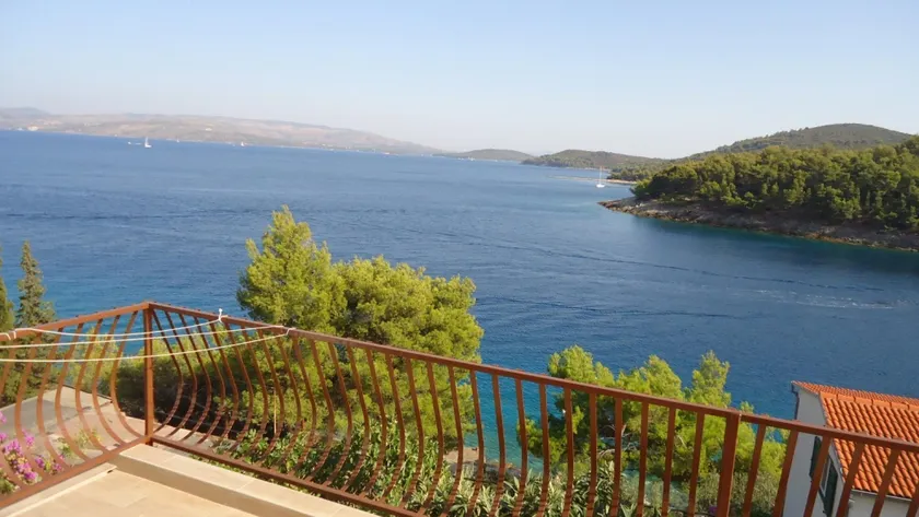 Apartment Pava A2 Stomorska, Island Solta - Image 1