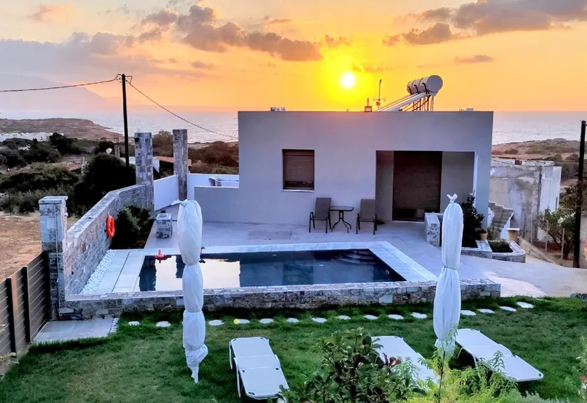 Villa Leandros Premium Suites - Image 1