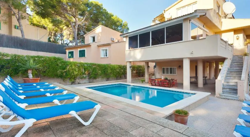 Villa Arenas - Image 1
