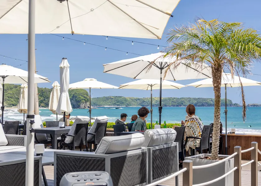 Beach Front Seretis - Image 1