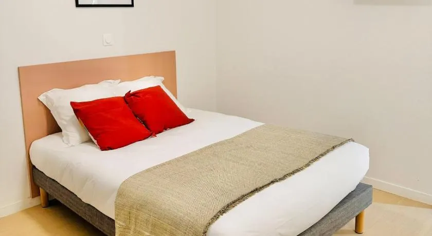 Diac Hotel L'Hermitte Bordeaux - Image 1