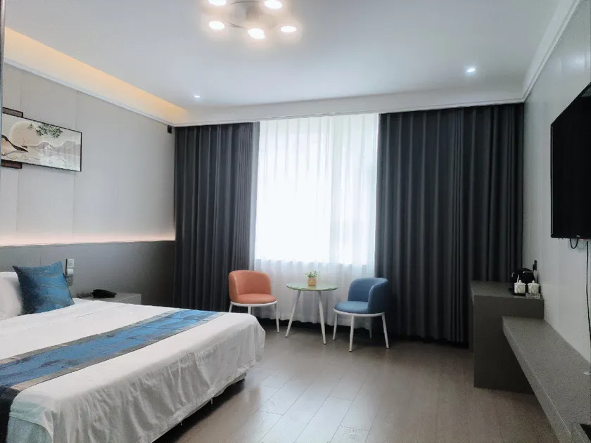 Feidong Hotel (Hanguan Highway Branch) - Image 1