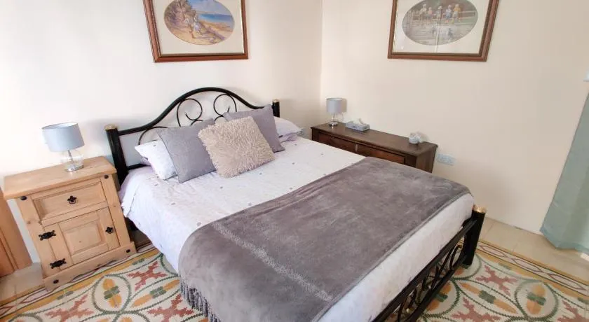 Ellas Place - Image 1
