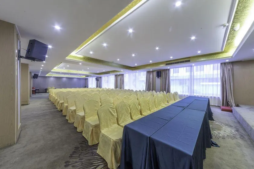Huizhou Daduhui Hotel - Image 1