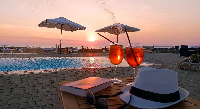 Charming Apartment in Villaggio Resta, 36 sqm with Sea View - Image 1