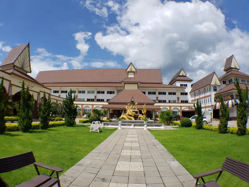 Major Grand Hotel - Image 1