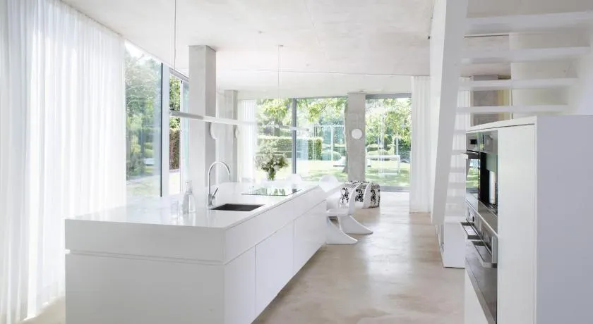H-House Architectural Residence - Image 1