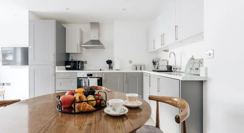 Lovely One Bedroom Flat - Image 1