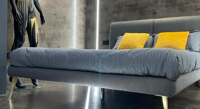 Luna Apartments A - Image 1