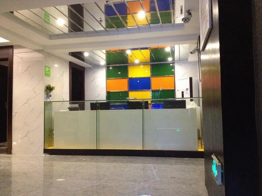 Teou Hotel - Image 1