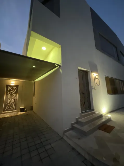 Luxury Villa next to DFC - Image 1