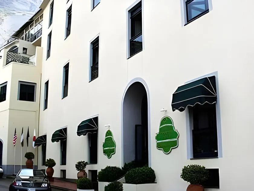 Panorama Palace Hotel - Image 1