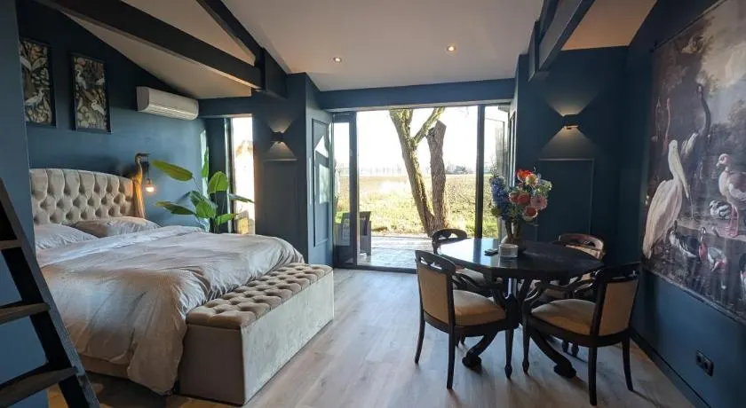 Bed and Breakfast, de Heidedijk - Image 1