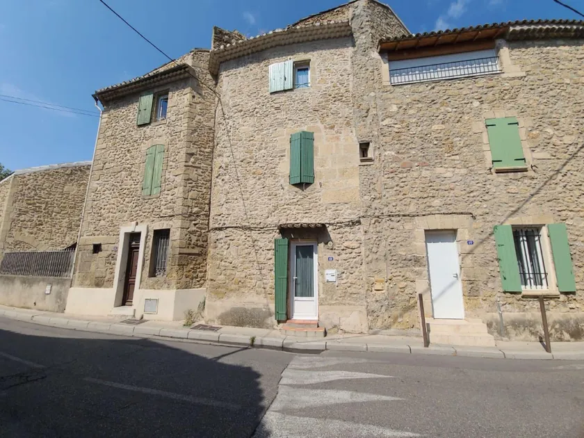 Village House in Pelissanne near Luberon - Image 1