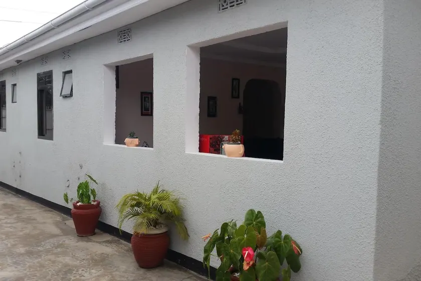 Raha Leo Inn - Image 1