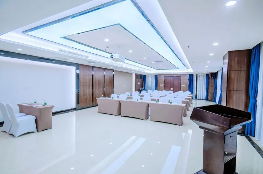 Hainan University International Academic Exchange Center Hotel - Image 1