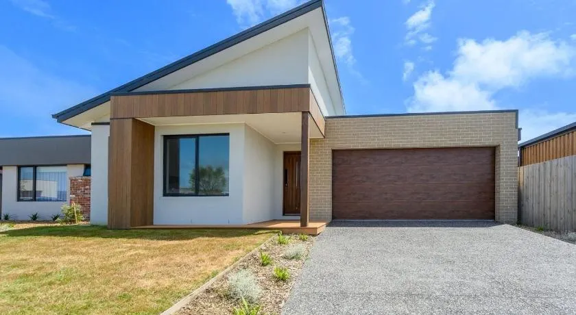 Eco Elegance in Cape Paterson - Image 1