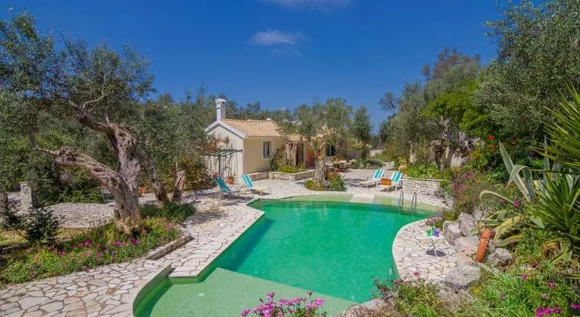 Irida Cottage - Image 1