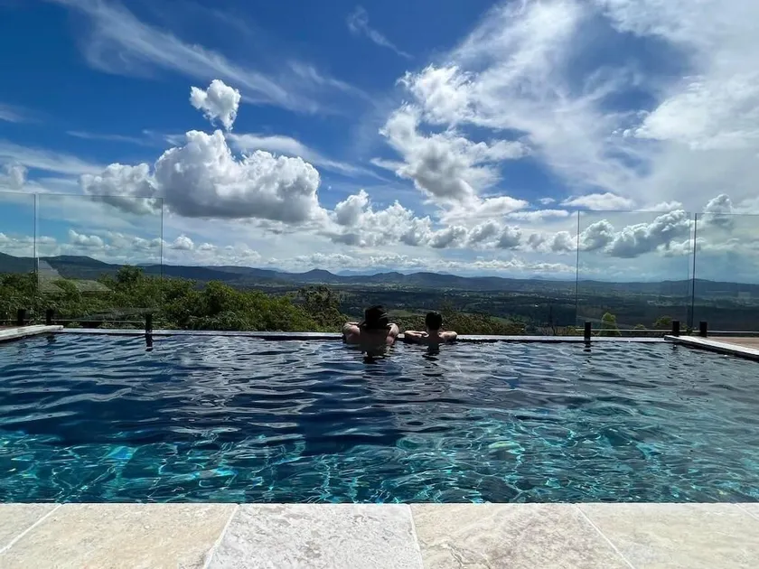 Entire House Mountain Escape|Sleeps 10|Pool & View - Image 1