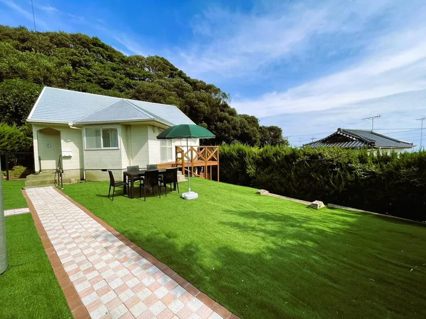 A-0240-001 House on a Hill with Ocean View! Relax with Your Dog and BBQ in the Garden! [Tsunore 51] - Image 1
