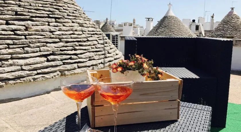 Trulli Moon - Image 1
